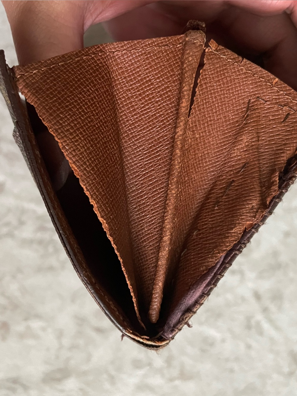 Louis Vuitton Monogram Sarah Long Wallet - Picture 10 of 16
